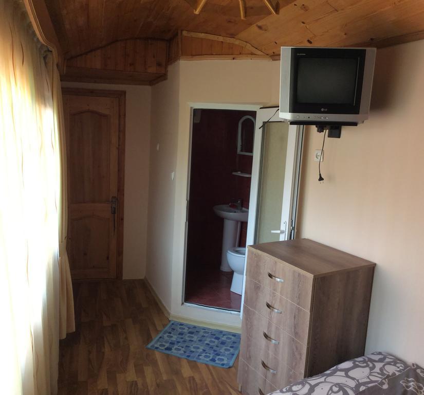 Deluxe Guest House Kvariati Esterno foto