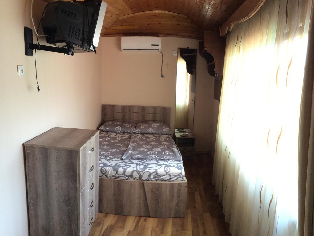 Deluxe Guest House Kvariati Esterno foto