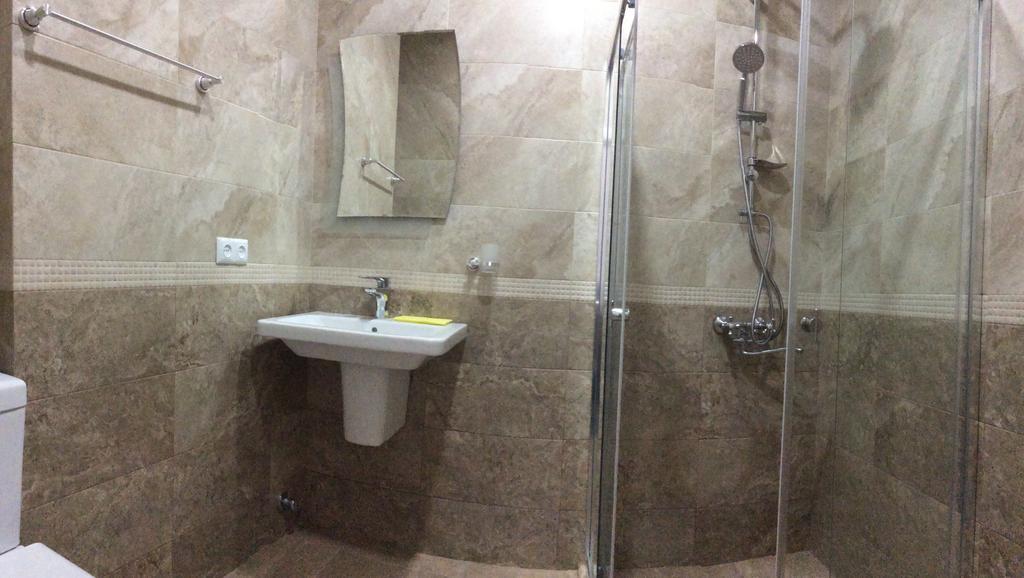 Deluxe Guest House Kvariati Esterno foto