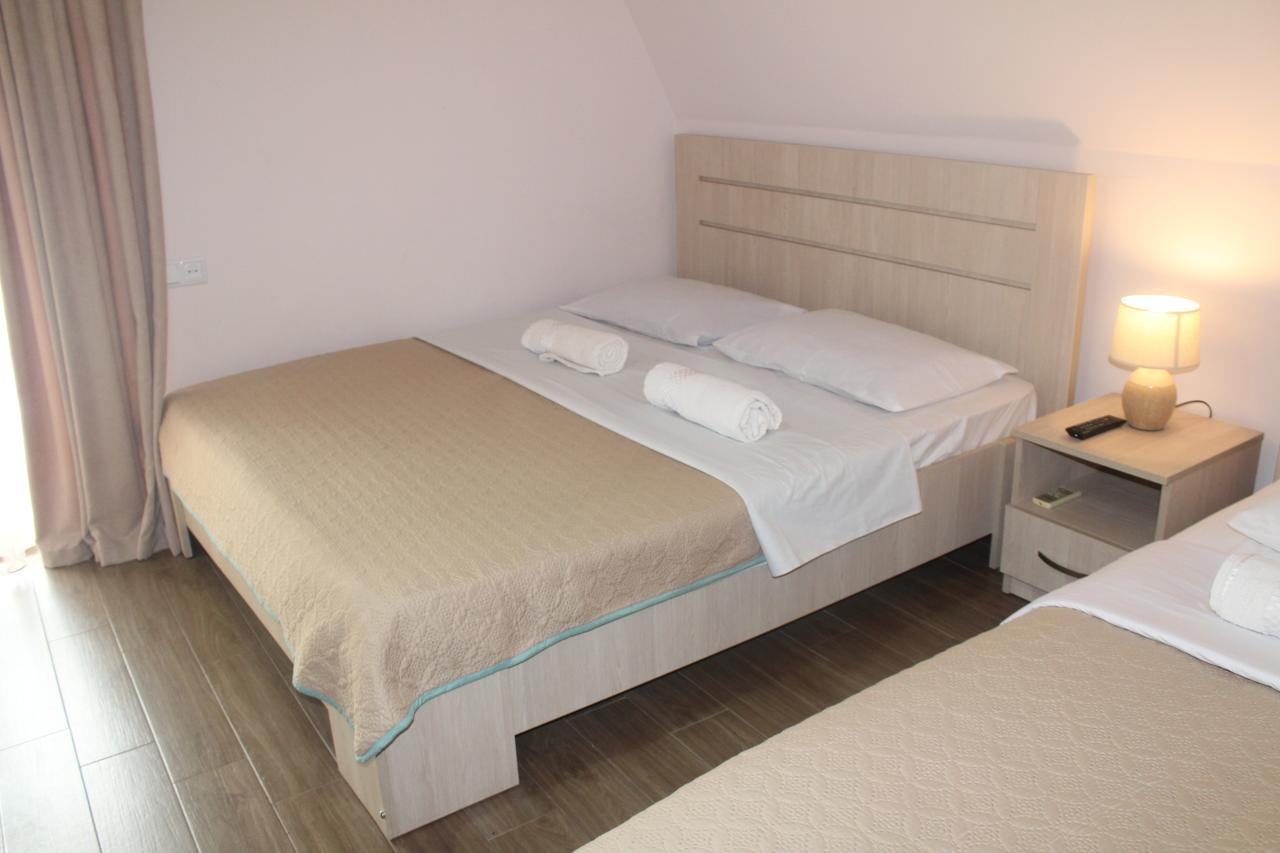Deluxe Guest House Kvariati Esterno foto
