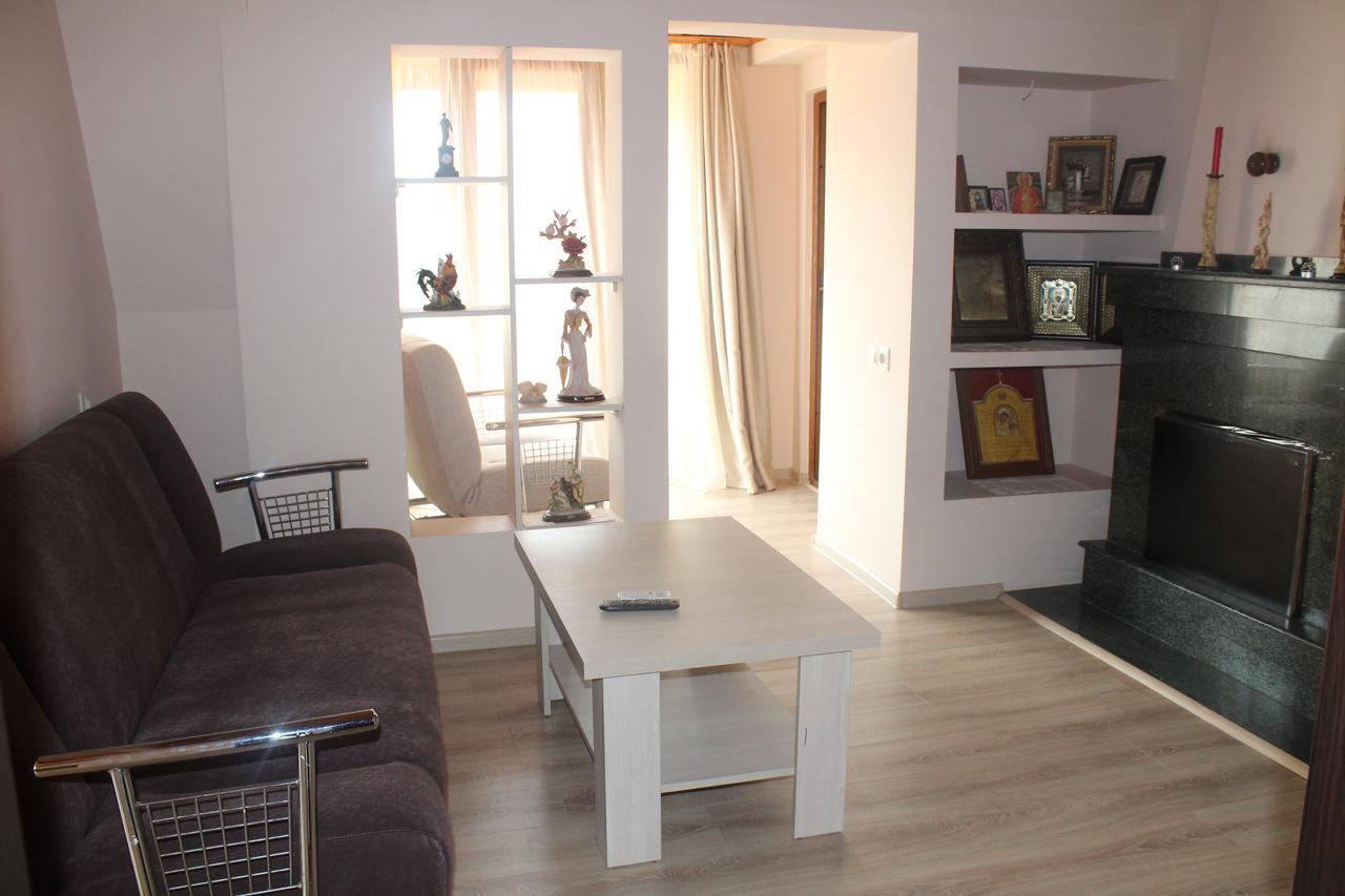 Deluxe Guest House Kvariati Esterno foto