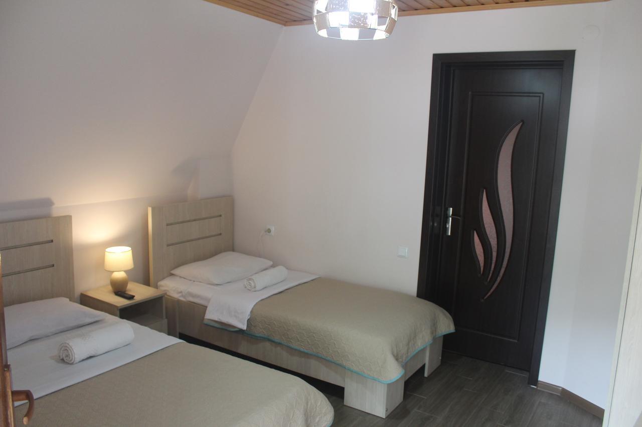 Deluxe Guest House Kvariati Esterno foto
